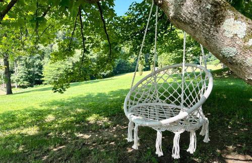 Romantic King Bed, Heart Shaped Hot Tub, Fire Pit - Foto 10