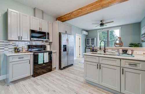 Astoria Home Base with River Views, 3 Mi to Dtwn! - Foto 3