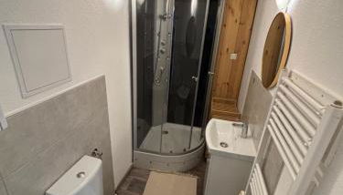 Gemütliche 2 Zimmer Wohnung in bester Lage - Foto 4, Shower