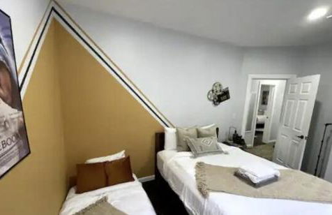 W3S - Large 7br 3bath - Sleeps 20 - 3 Living rooms - Yard and Deck - Foto 6