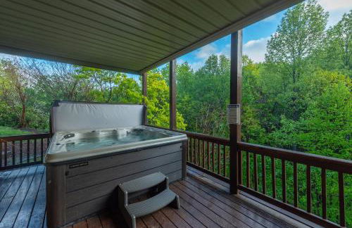 Fireside Retreat Hot Tub, Game Area, Fire Pit & Mountaintop Views! - Foto 35