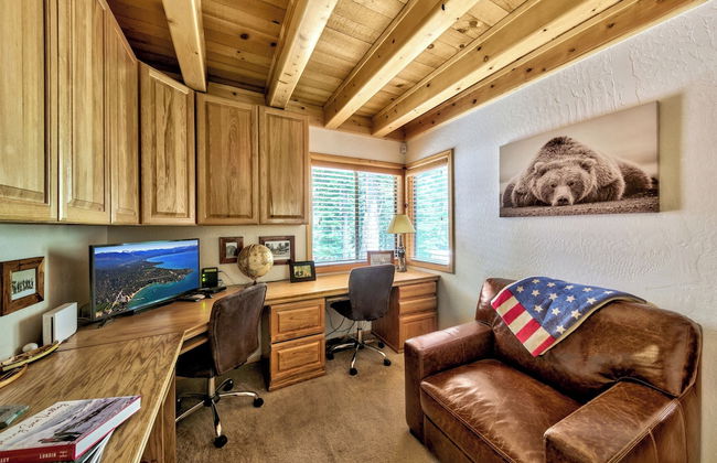 Central Clean Home with Hot Tub Near Ski - Photo 7