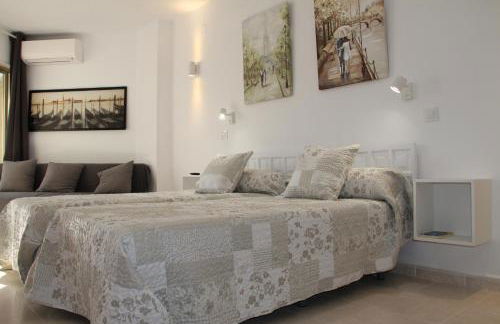 Estudio Luxury Primera Linea de Playa Almuñecar Parking Gratuito - Photo 2