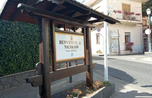 La Casa di Ary alle pendici dell'Etna - Foto 2