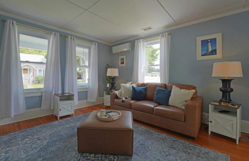 Beautiful Modern Beach House! - Photo 12