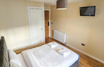 Bridge St 6 Bedroom House - Tranent - Foto 42