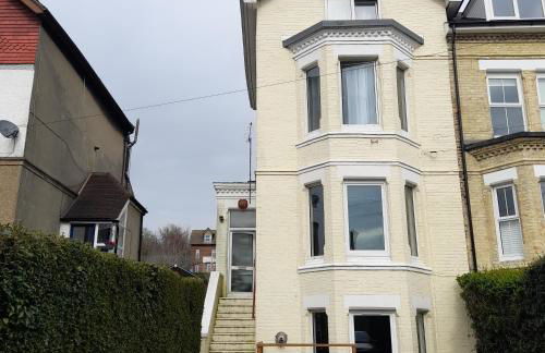 Modern 1-Bed Flat in Dover - Foto 2