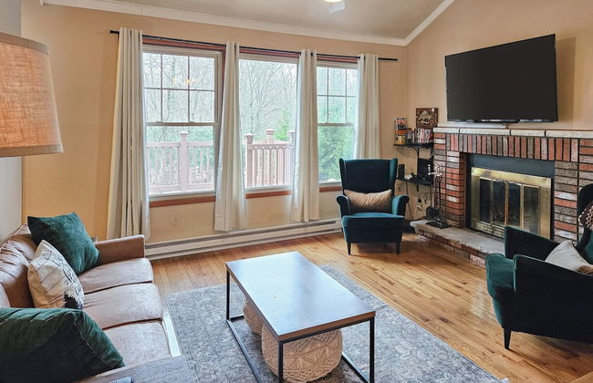 Pond Place by Avantstay Game Room, Deck, Fire Pit - Photo 14