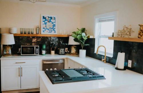 Dream On – Style & Comfort Near Historic Downtown - Foto 10