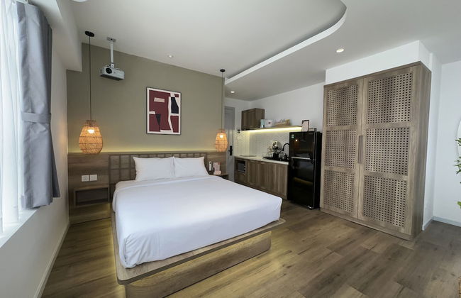 KIN WANDER TAN PHONG, THE MOONAGE - Foto 4