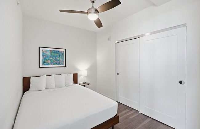 Placemakr Marymount Ballston - Photo 41