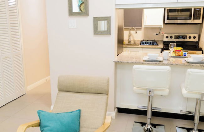 CTBH at EI8HT Super Studios - Foto 23