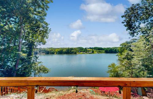 Hot Tub and Fire Pit Lakeside Getaway, Dogs Welcome - Foto 3