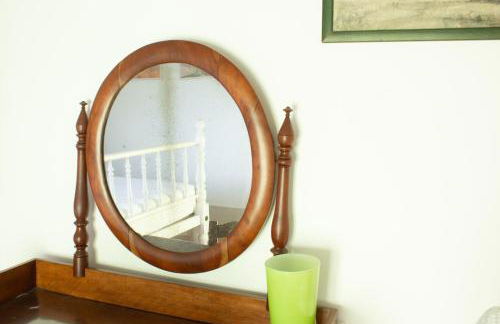 Can Rovira - Stunning Neoclassical Mansion, Just 20 min drive from Barcelona City Center, Ideal for groups and families - Foto 47