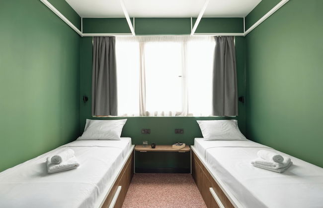 Zeus is Loose Hostel - Photo 5