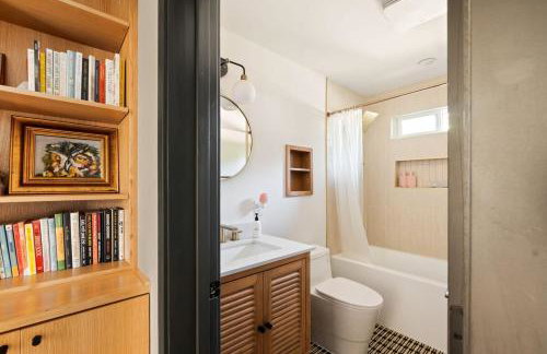 LA Oasis with Private Yard 10 min to Beach LAX 405 - Foto 11