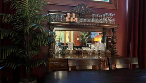 Large Historical Home for Groups Walk to Downtown! - Foto 4