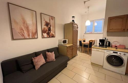 Private Souterrain Apartment in the green of Berlin - Foto 1