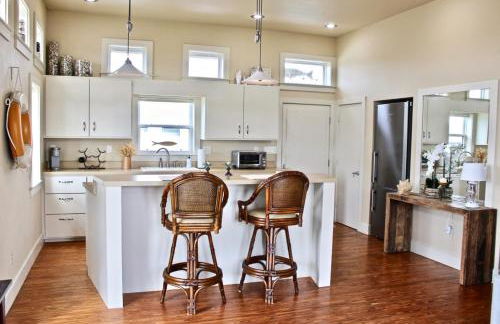 NEW Couples Retreat - sleeps 2 adults + 2 children - Foto 9