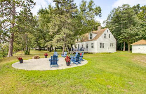 Pet Friendly Lake Alec Home with Dock! - Foto 24