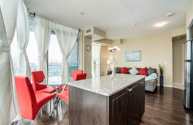 Aaira Suites at Fort York - Foto 19