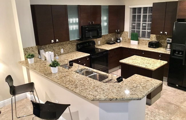 4BR Townhouse 906 by Ideal Experience VR - Foto 13