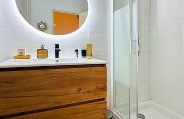 LOASIS -T4 Garage Clim Terrasse WIFI Centre-Ville - Foto 2