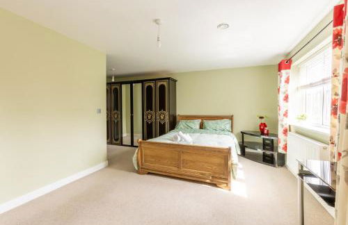 IRO Properties Limited - Foto 11