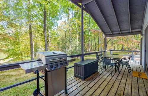 Spacious w Hot Tub, Fire Pit, Deck, Grill and WiFi - Foto 4
