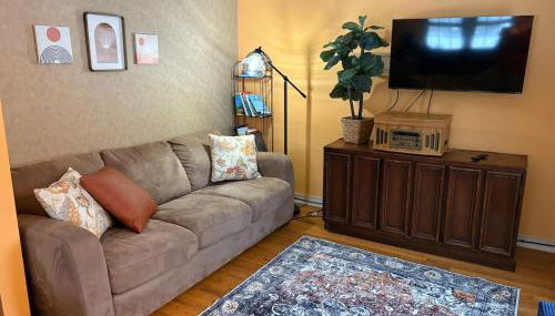 Serene Lake House for a grand getaway! - Foto 1