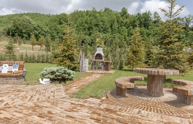 JOIVY Superb Villa For 7 W/Backyard And Bbq Area In Vaccarezza - Foto 47