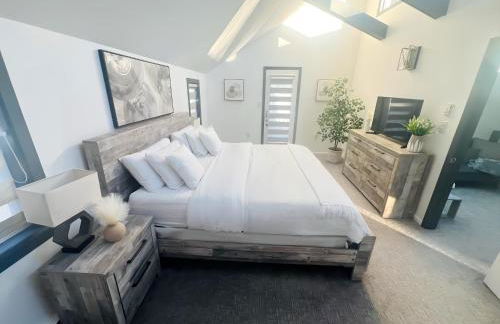 Amazing Poconos House . Sauna/Hot Tub/Private Pool - Foto 26