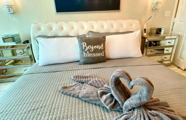 Castle Beach Resort Condo - Panoramic Large Penthouse or Deluxe 1 BR Direct Ocean View and beach access- Updated-Free parking- - Photo 56