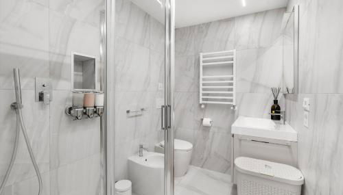 Modern Quiet Super Central Luxury Apartment - Foto 4, towels, Shower