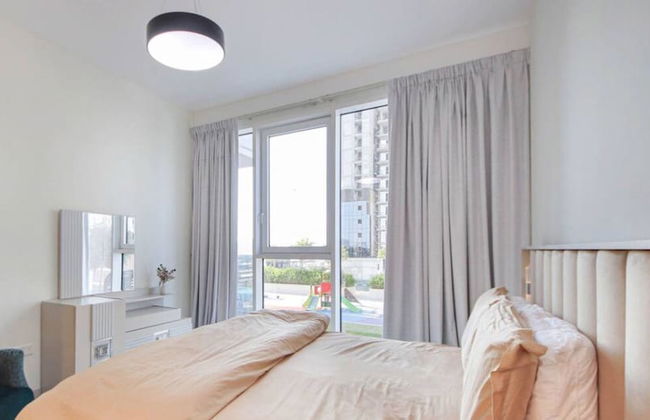 Lux 1BR w World Highest Sky Track Rooftop Pool - Photo 11