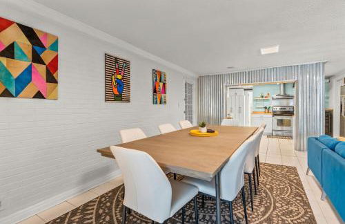 Upscale Modern Home with perfect triad location - Photo 28