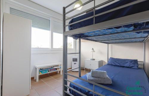 Bonito piso con piscina y pádel - Foto 8