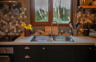 The Treehouse - Sleeps 4 - Foto 9