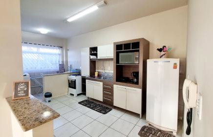 Residencial Cristina's-Apartamentos de 2-3 Quartos equipados com WiFi Garagem-Excelente Localização - Photo 43