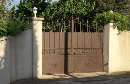 1 chambre 1 cuisine & salle d'eau privées avec piscine et jacuzzi - Foto 19