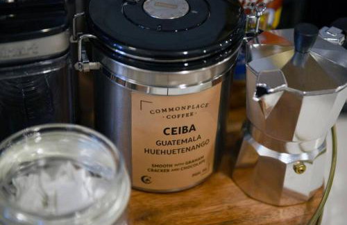 HostWise Stays - The Lodi - Lower Lawrenceville, Beautiful! - Foto 33