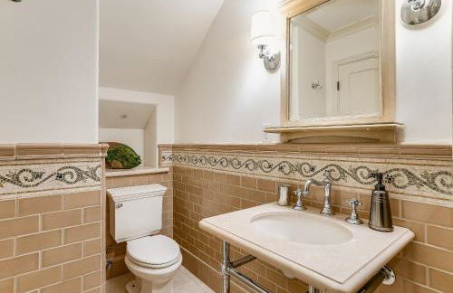 Luxury, renovated, oceanfront home with incredible deck & views - dogs welcome - Foto 23