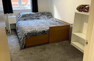 Large 2 bedroom apartment, 4 beds one 1 en-suite, Free parking Nr Chelt Elmore and Quays - Foto 29