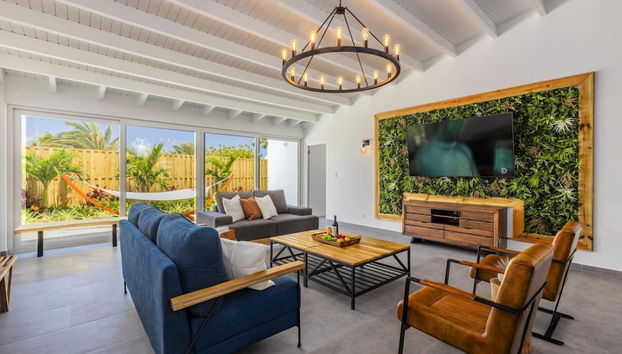 Luxurious Oasis Mins to Beach King Beds Pool - Foto 2, Habitación