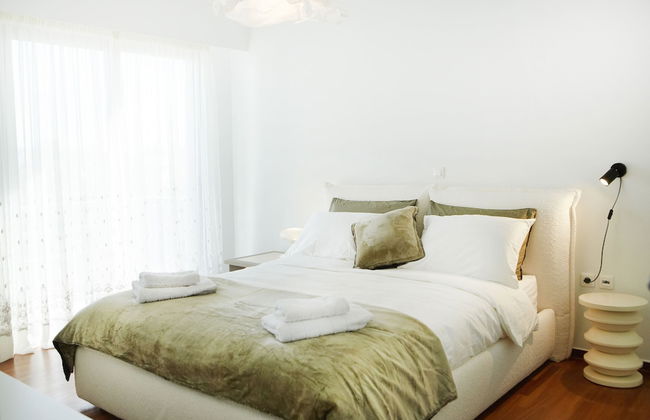 Luxury Apartment with Exceptional View - Photo 4