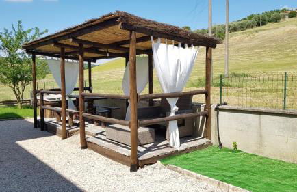 VAL D'ORCIA DELUXE 1 ELEGANTE CASA immersa nel verde con WiFi, giardino e parcheggio - Foto 9