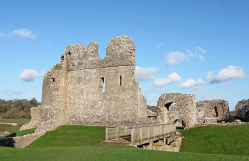 Orchard Lodge-Coastal Retreat, newly built hideaway with village views and private terrace - Foto 52