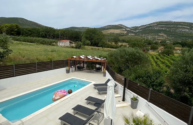 Remarkable 4-bed House in Kaštel Novi - Foto 22