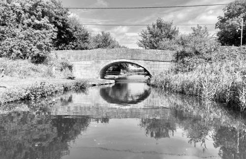 Garrick's Suite-Home away from Home- suitable for couples retreat, Contractors and NHS- free parking - Foto 28