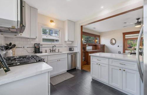 2 bed, 2 bath, historic beauty, walk downtown - Foto 23